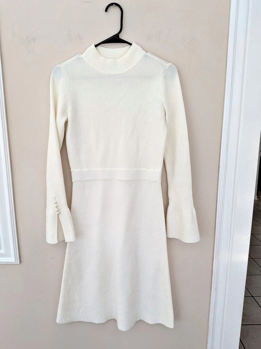 Ann Taylor Ivory Ribbed Sweater Dress S Pearl Button Cuff Fit & Flare